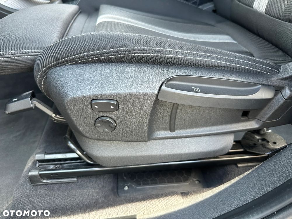 BMW X1 xDrive20d Advantage sport - 26