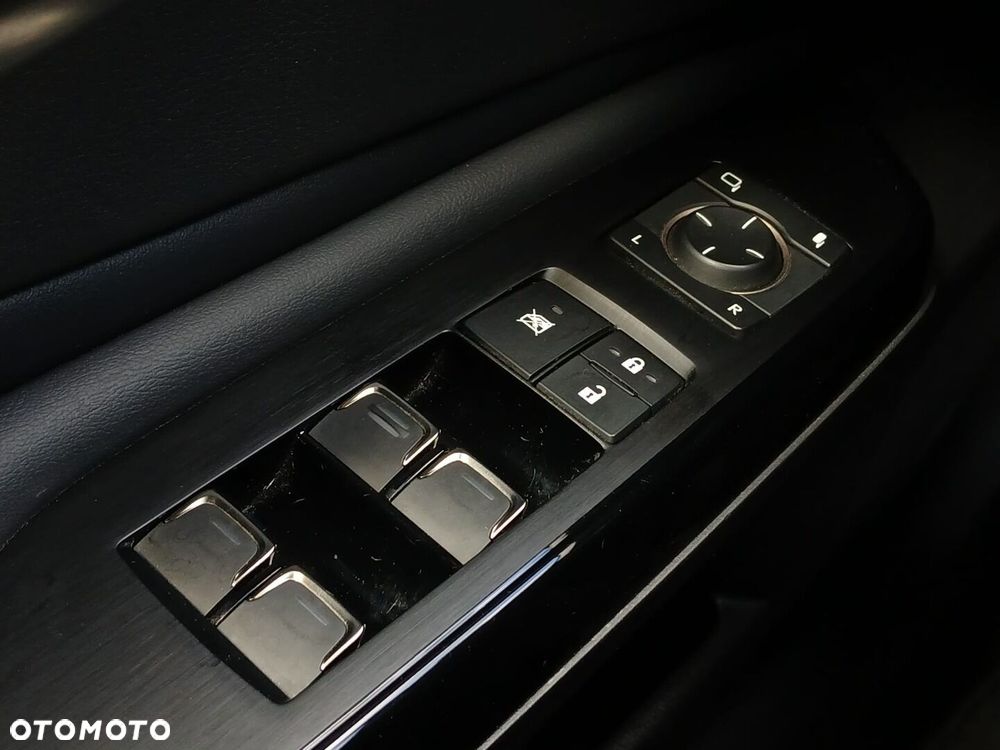 Lexus ES - 38