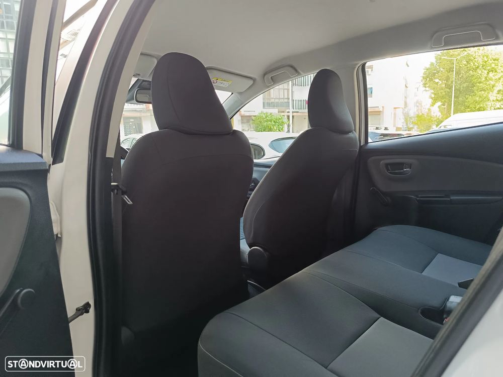 Toyota Yaris 1.5 HDF Comfort - 16