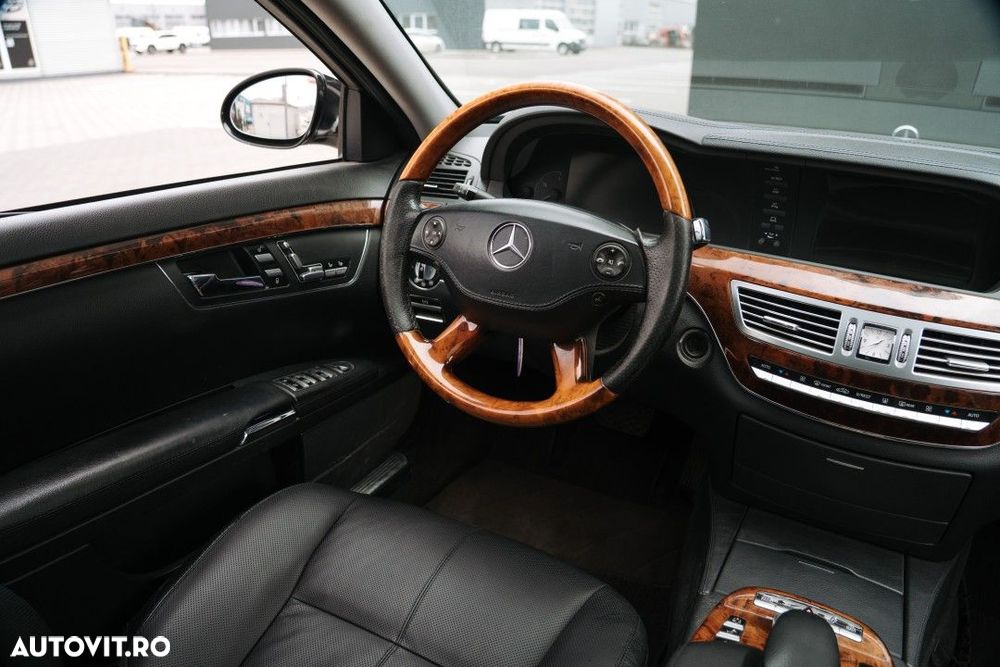 Mercedes-Benz S - 21