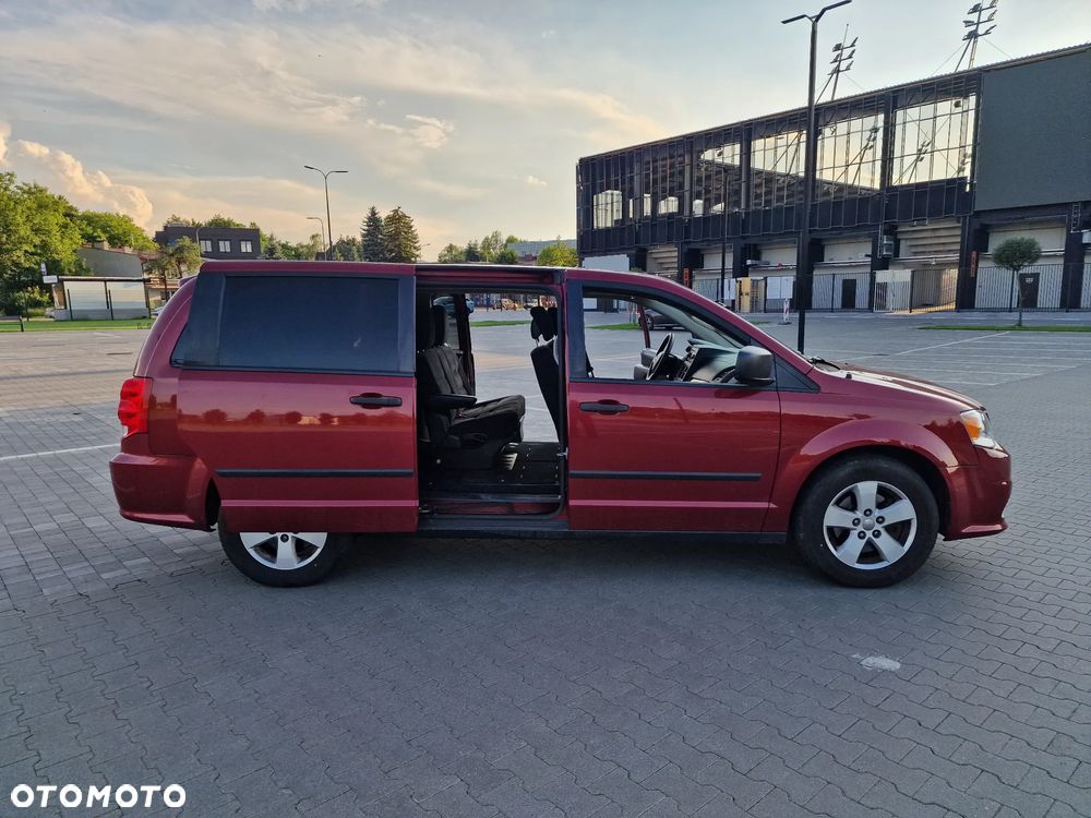 Dodge Grand Caravan 3.6 Express - 19