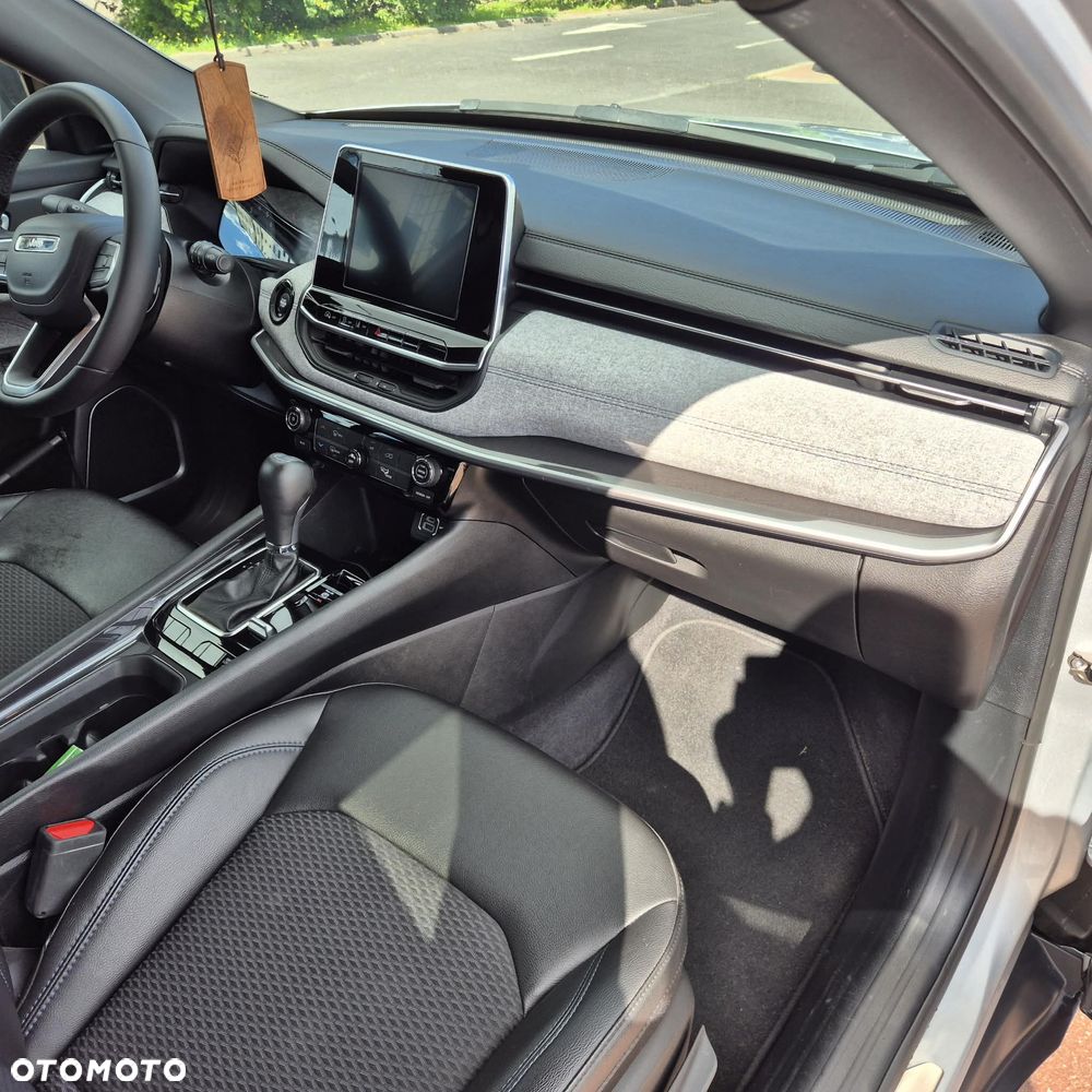 Jeep Compass - 12