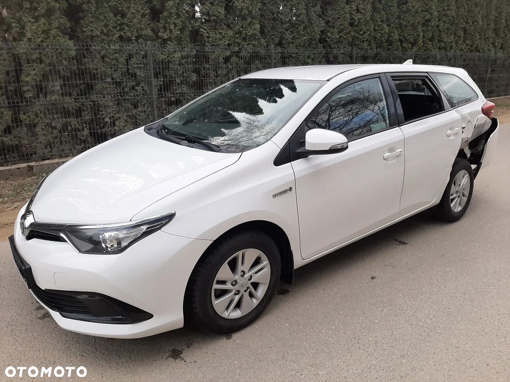 Toyota Auris Hybrid 135 Active - 4