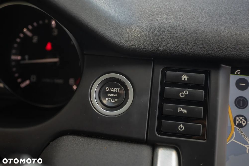 Land Rover Discovery Sport D150 HSE - 29