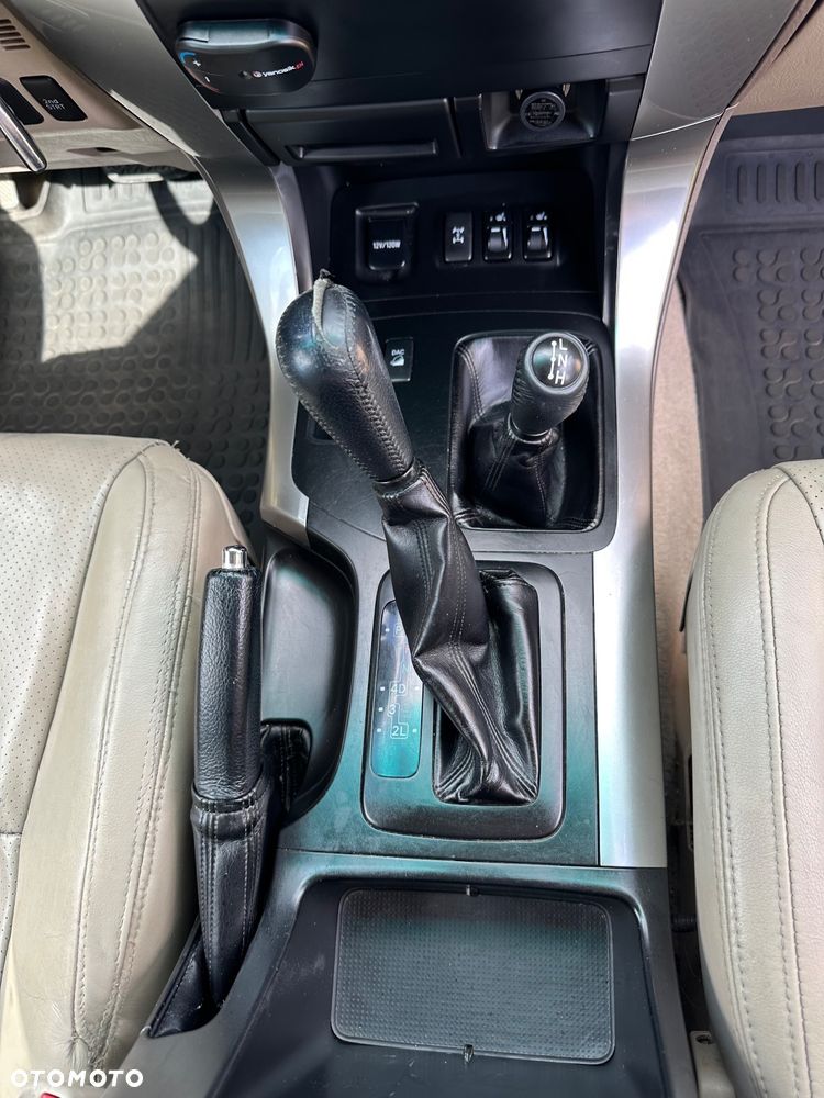 Toyota Land Cruiser 3.0 D Sol - 11