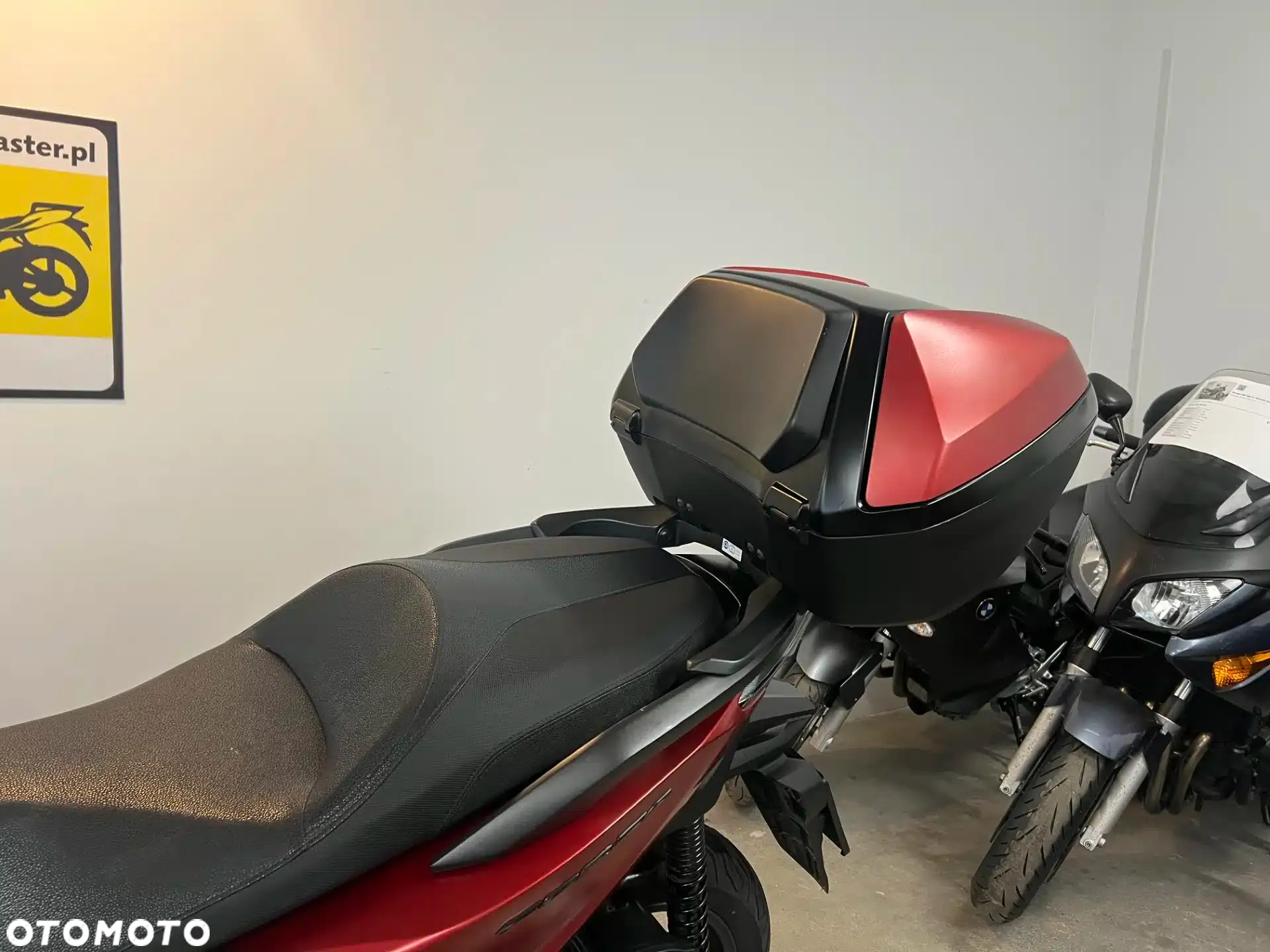Honda NSS - 27