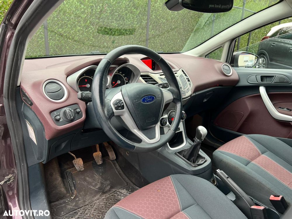 Ford Fiesta 1.6 TDCI Titanium - 15