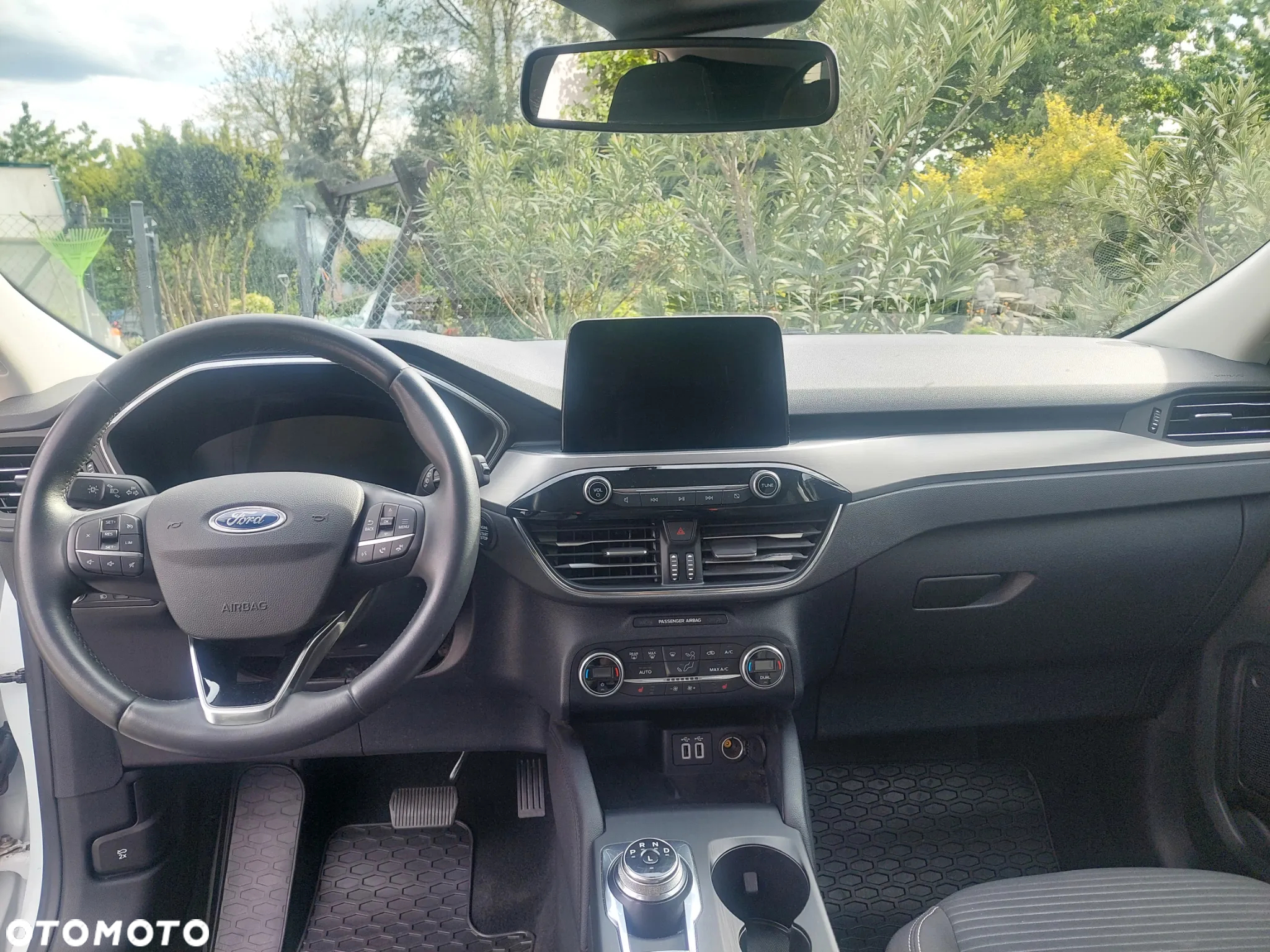Ford Kuga - 8