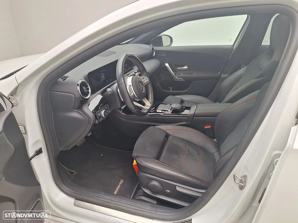 Mercedes-Benz A 180 d 7G-DCT AMG Line - 2