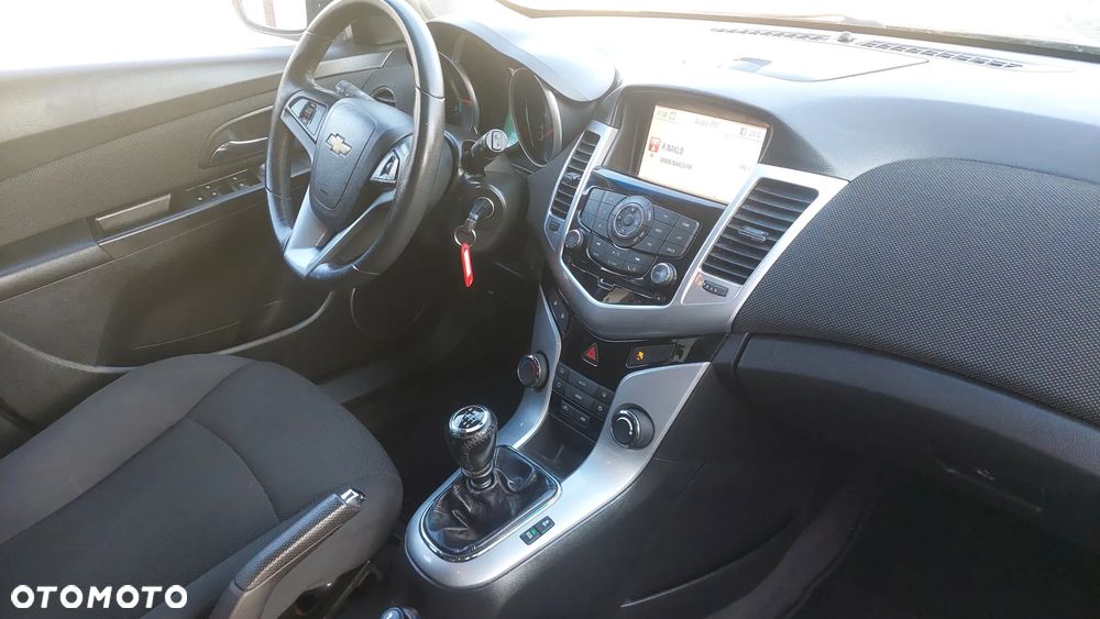 Chevrolet Cruze 1.4T LTZ+ - 8