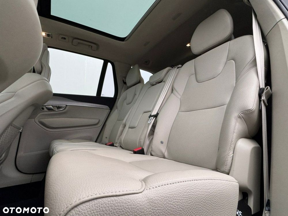 Volvo XC 90 - 20
