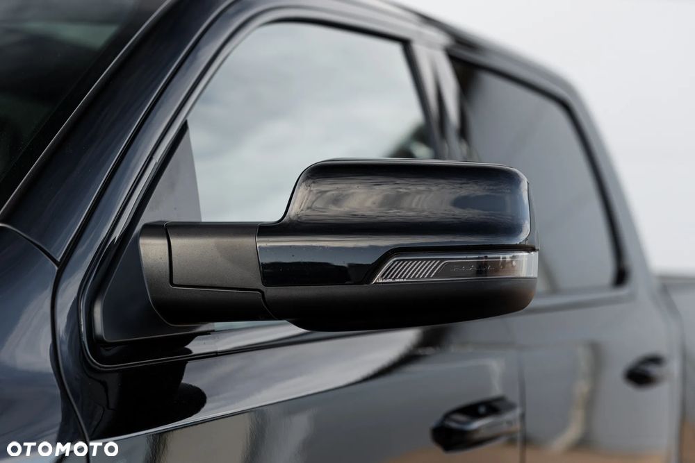 RAM 1500 5.7 eTorque Crew Cab Shortbed Limited Black - 13