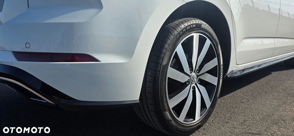 Volkswagen Touran - 25