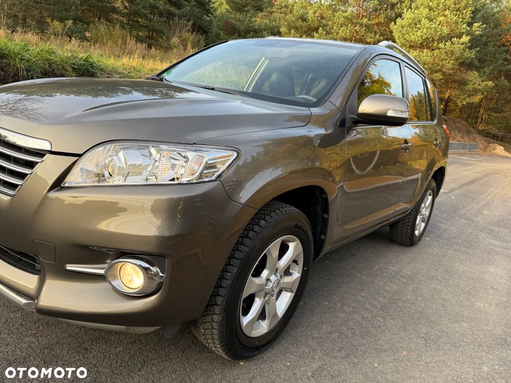 Toyota RAV4 2.0 VVT-i Premium - 17