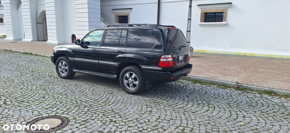 Toyota Land Cruiser - 8
