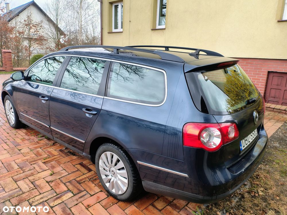 Volkswagen Passat 2.0 TDI Comfortline - 6