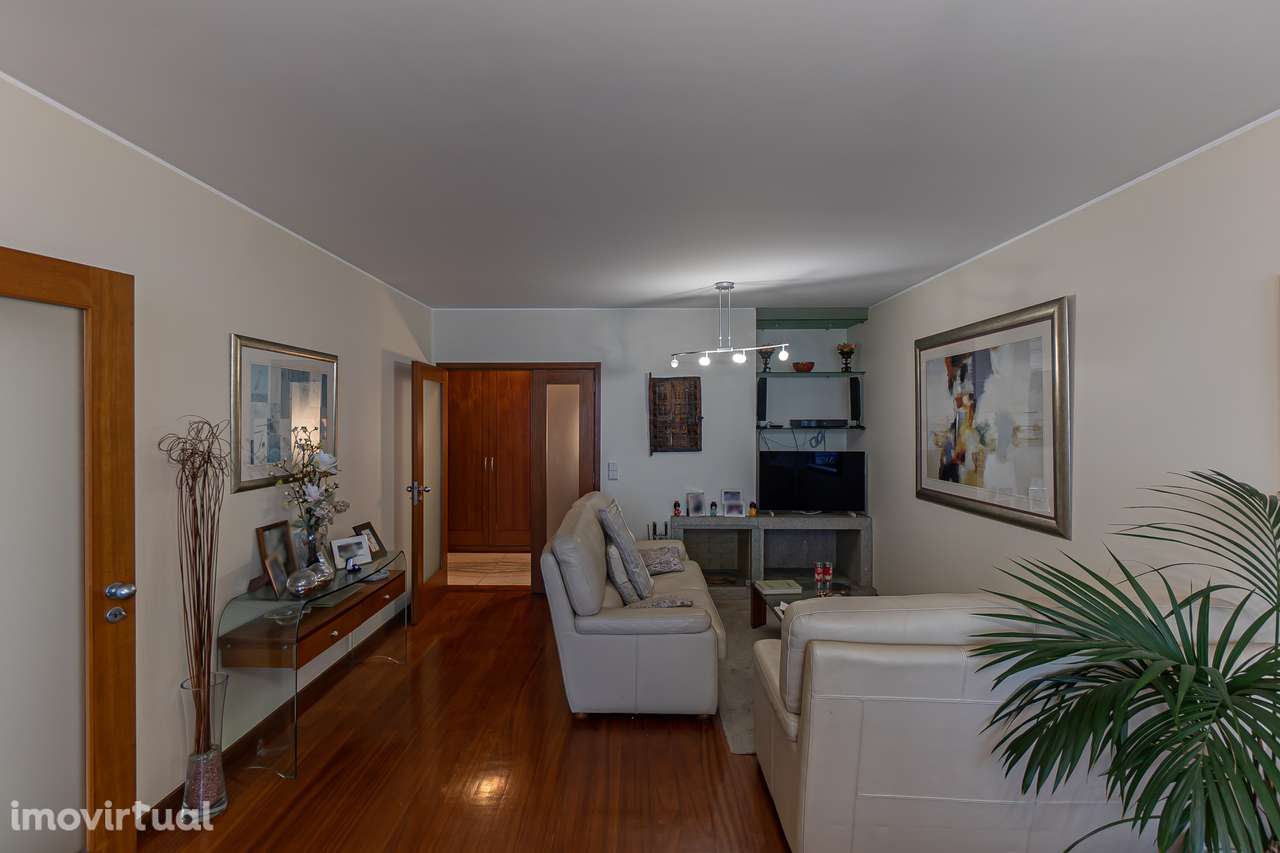 T2 no Último Piso | Condomínio Privado com Piscina | Vista Mar - Grande imagem: 5/31