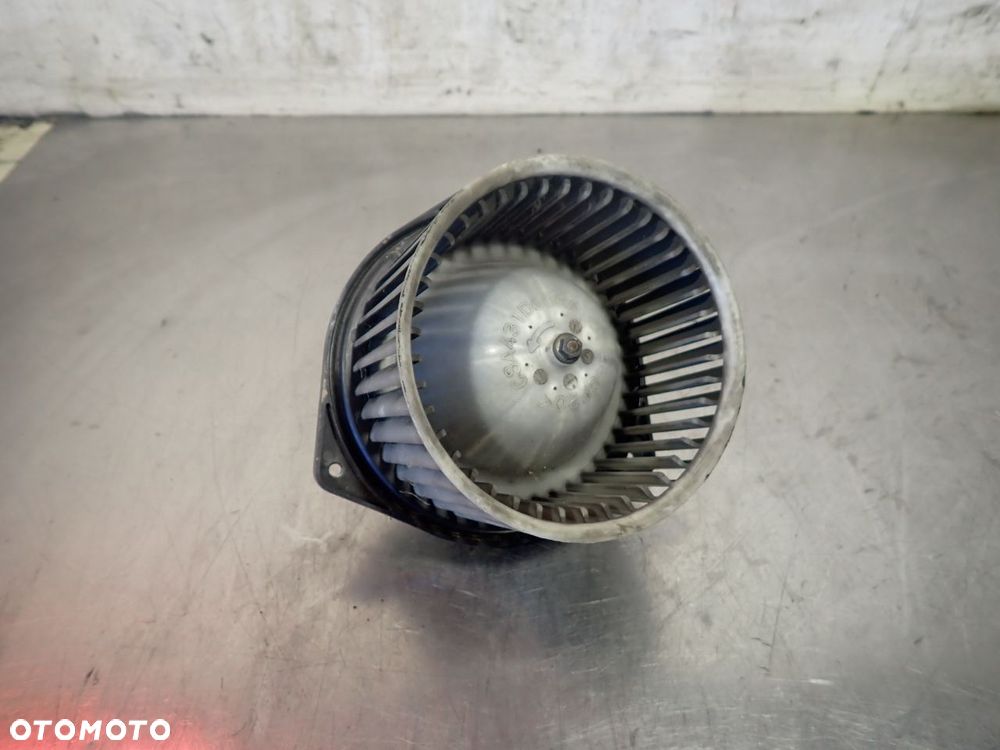 WENTYLATOR NAWIEWU MITSUBISHI LANCER VIII 1.5 - 1