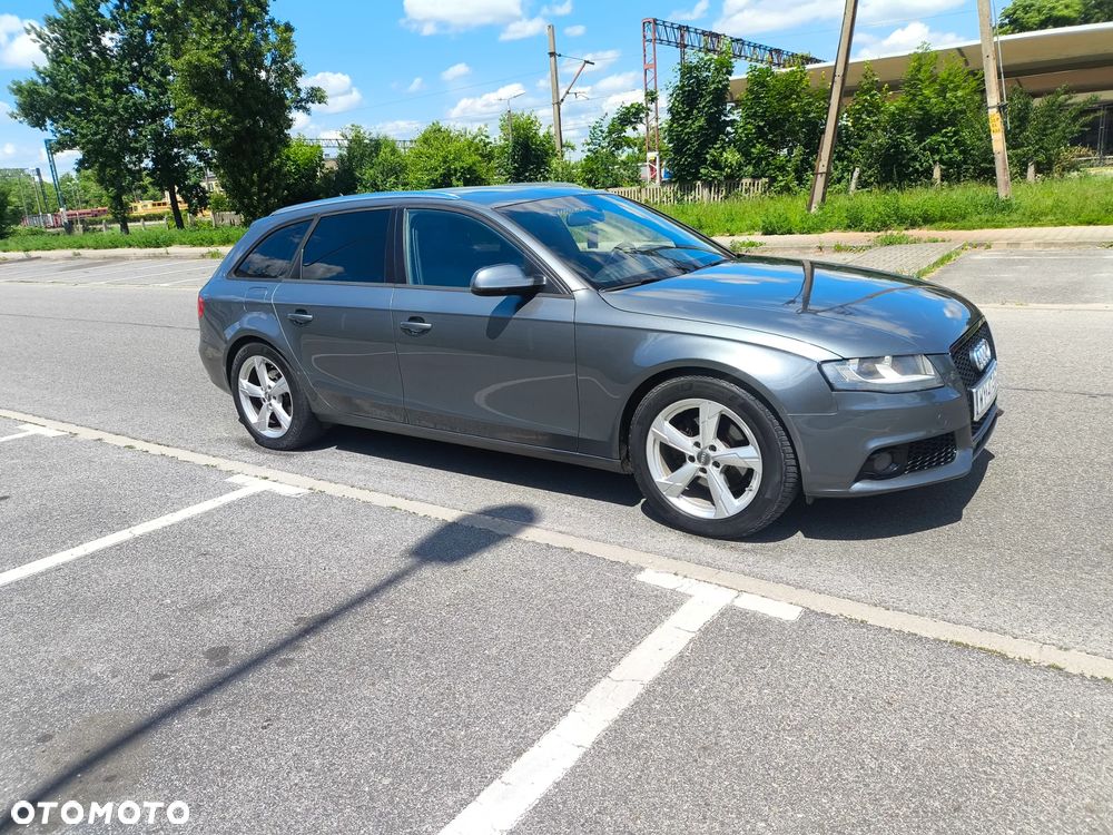 Audi A4 Avant 2.0 TDI DPF Ambiente - 4