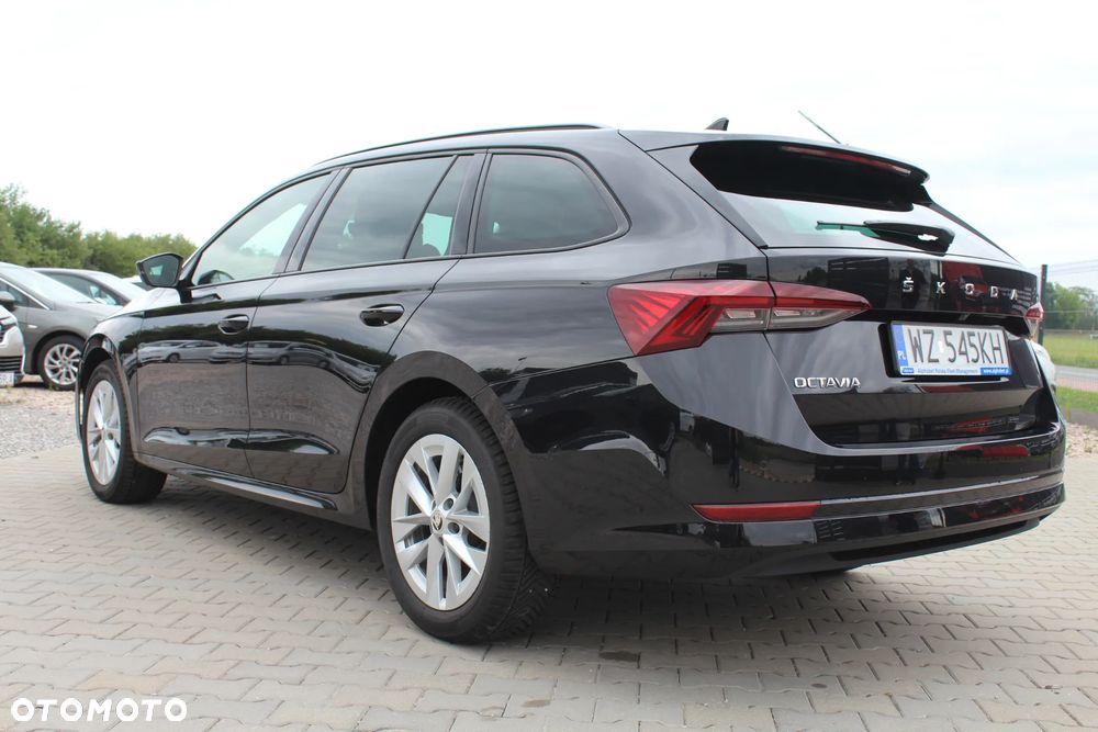 Skoda Octavia 2.0 TDI Ambition - 11