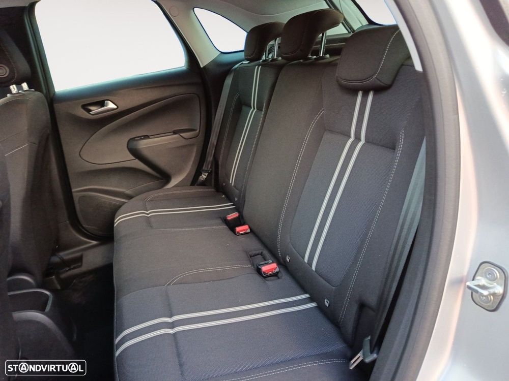 Opel Crossland 1.2 T Design & Tech - 13