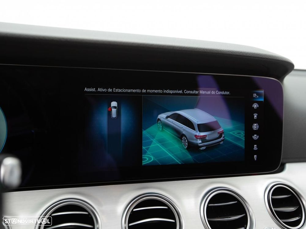 Mercedes-Benz E 300 de 4Matic 9G-TRONIC - 32
