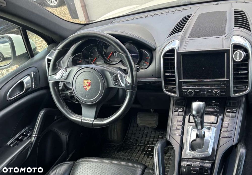 Porsche Cayenne - 15