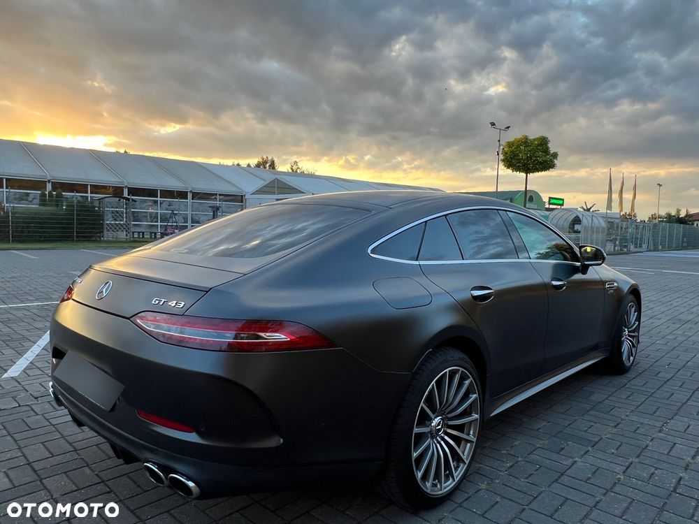 Mercedes-Benz AMG GT 43 4-Matic+ - 30