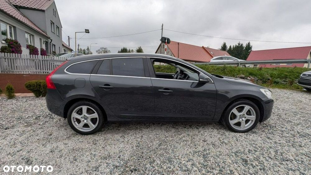 Volvo V60 - 10