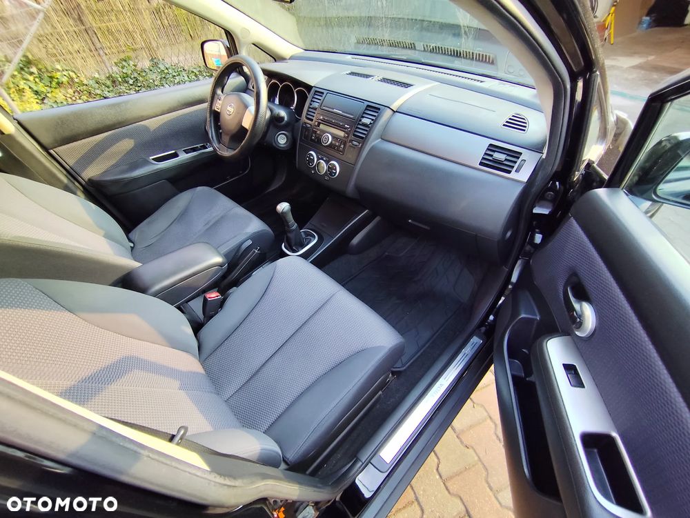 Nissan Tiida 1.6 Acenta - 10