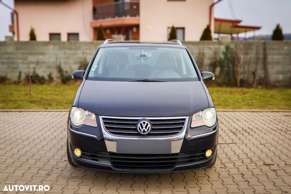 Volkswagen Touran - 2
