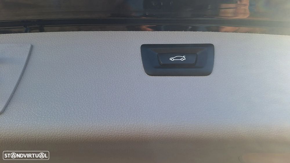BMW 320 d Aut. Sport Line - 20