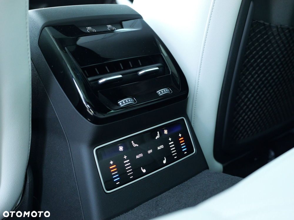 Audi A6 Avant - 32