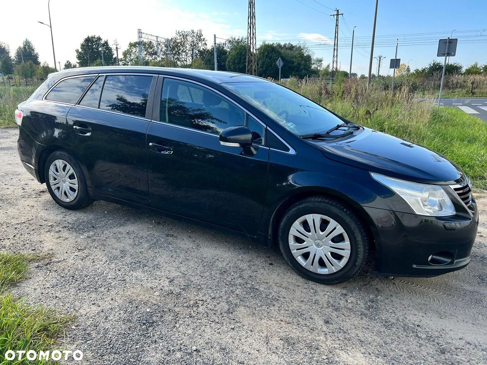 Toyota Avensis 2.0 D-4D Combi - 11