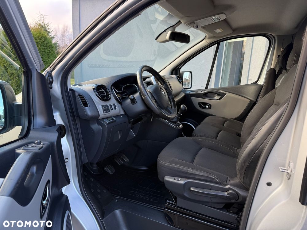 Renault TRAFIC - 8