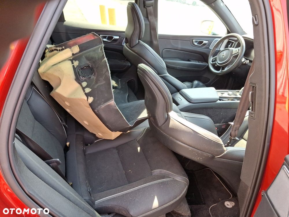 Volvo XC 60 - 8