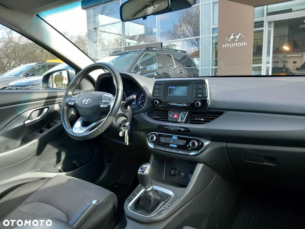 Hyundai i30 1.5 DPI Modern - 11