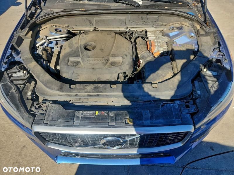 Volvo XC 60 T8 AWD Plug-In Hybrid R-Design - 10