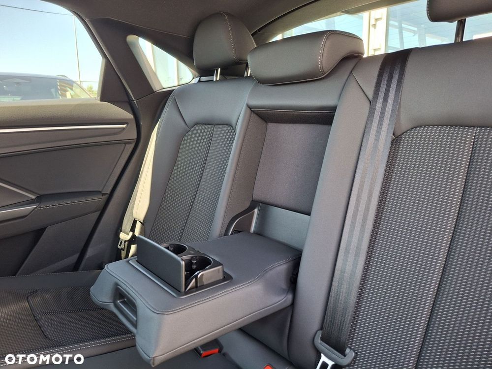 Audi Q3 Sportback - 22