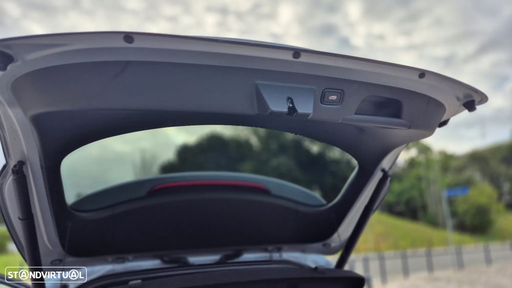 Kia XCeed 1.6 CRDi Eco-Dynamics+ (48V Mild-Hybrid) SPIRIT - 10