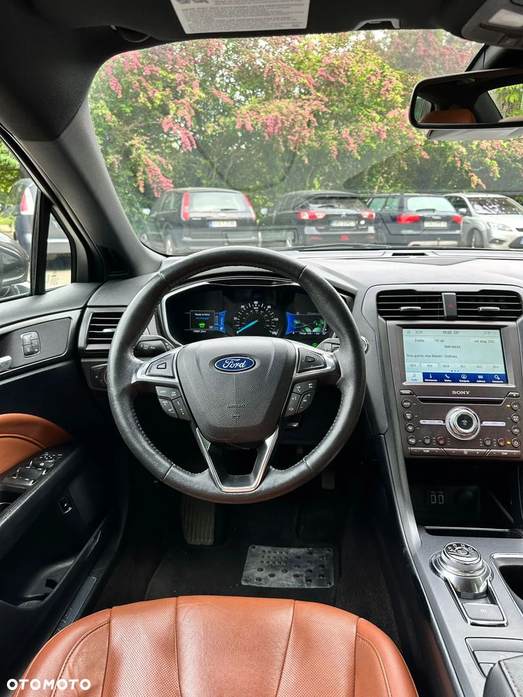 Ford Mondeo 2.0 Hybrid Titanium GPF - 14