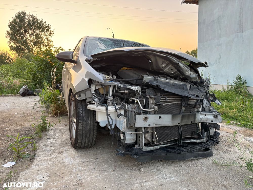 Toyota Auris - 3