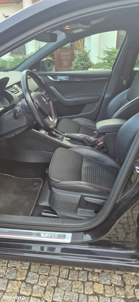 Skoda Octavia 2.0 TDI RS DSG - 24