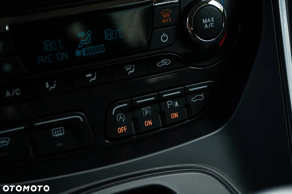 Ford Focus 1.5 EcoBlue Start-Stopp-System TITANIUM - 8