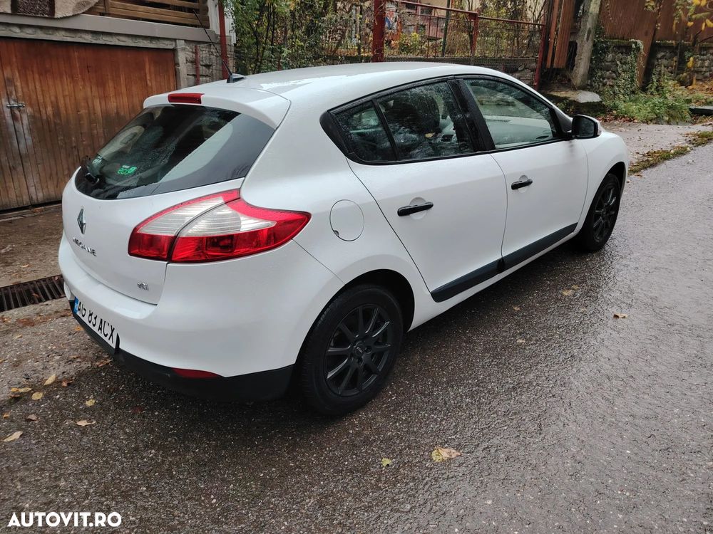 Renault Megane 1.5 dCi Authentique - 4