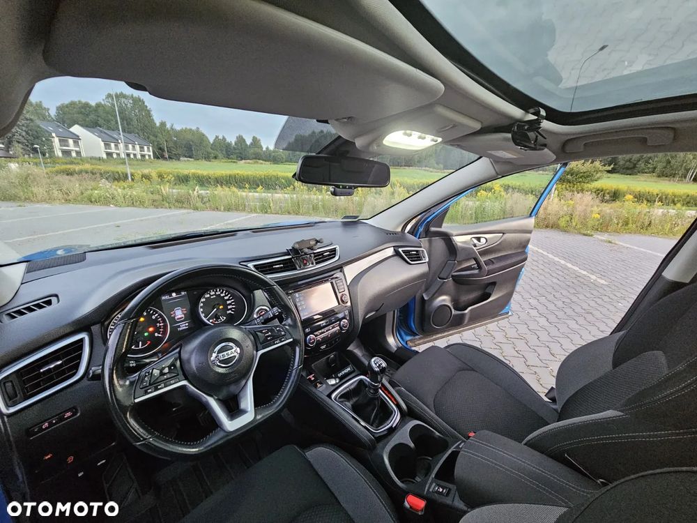 Nissan Qashqai 1.2 DIG-T N-Connecta EU6 - 19