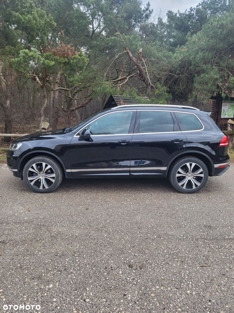 Volkswagen Touareg 3.0 V6 TDI BMT Perfectline R-Style - 12