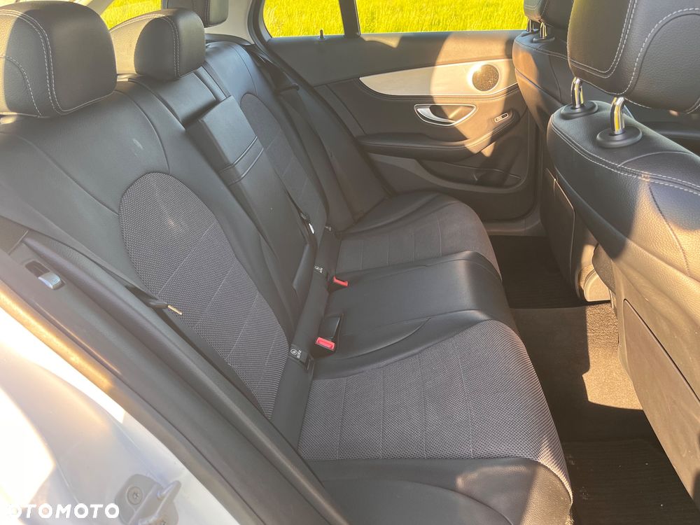 Mercedes-Benz Klasa C ver-180-bluetec-d-exclusive - 25