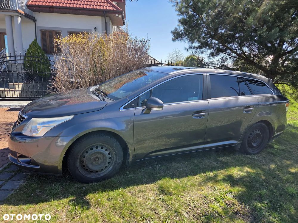 Toyota Avensis 1.8 Luna EU5 - 4