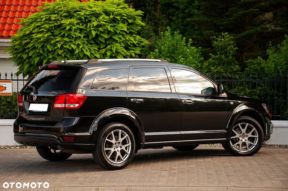 Fiat Freemont 2.0 Multijet 16V DPF Automatik Allrad Cross - 16